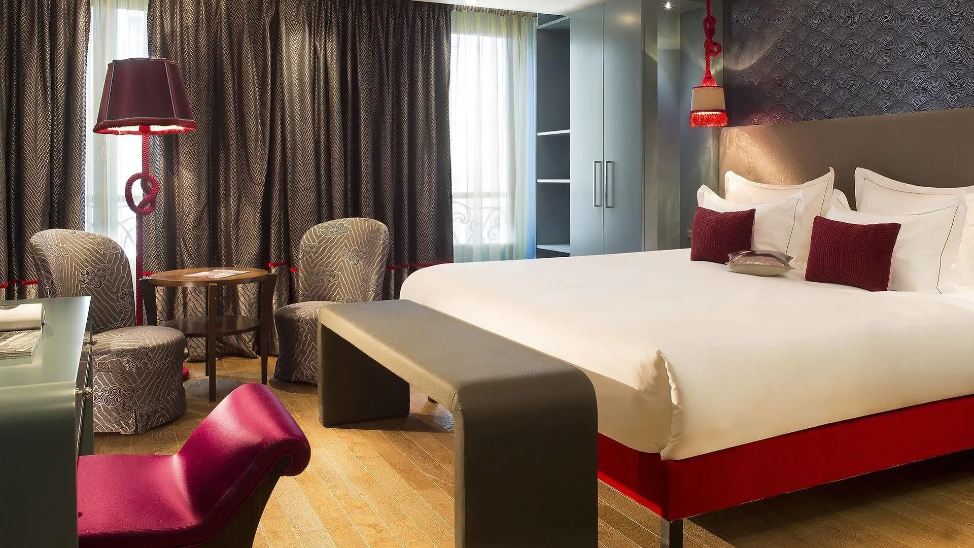 Hotel Monsieur Cadet & Paris