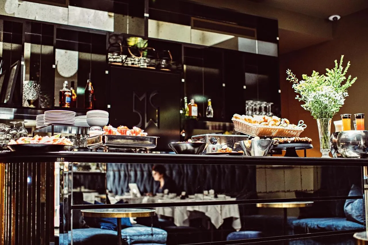 Monsieur Cadet Hotel&spa Hotel 4*